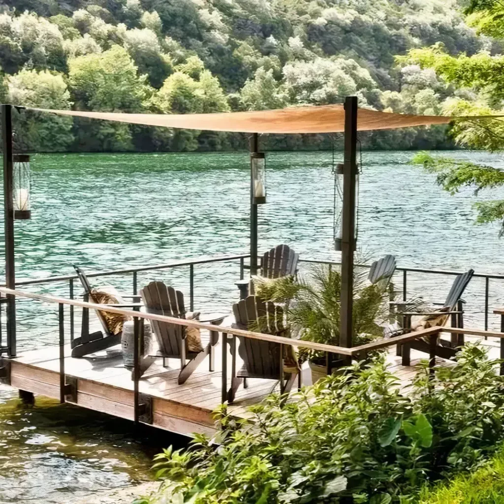 Private Lake-Side Dock
