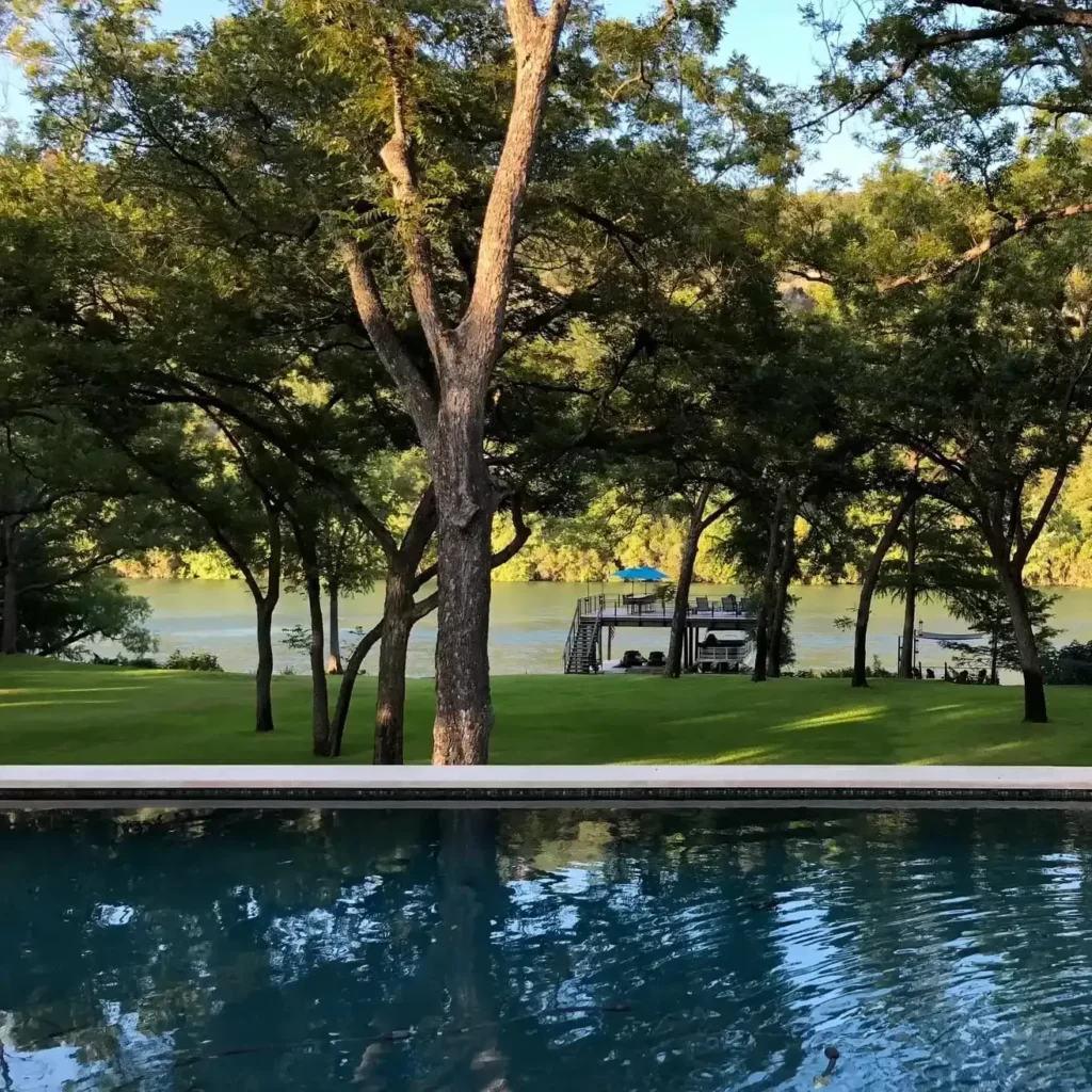 Joe Rogan's Infinity Pool